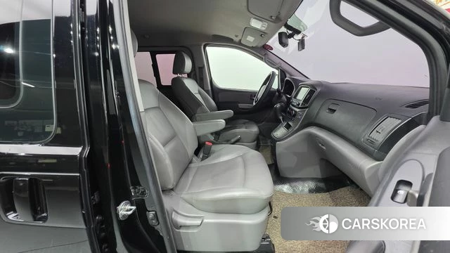 Hyundai The New Grand Starex id 4536496 из Кореи 28