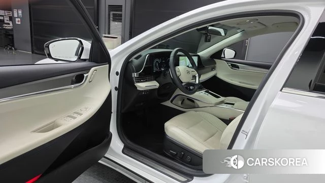 Hyundai The New Grandeur IG Hybrid id 4720912 из Кореи 32