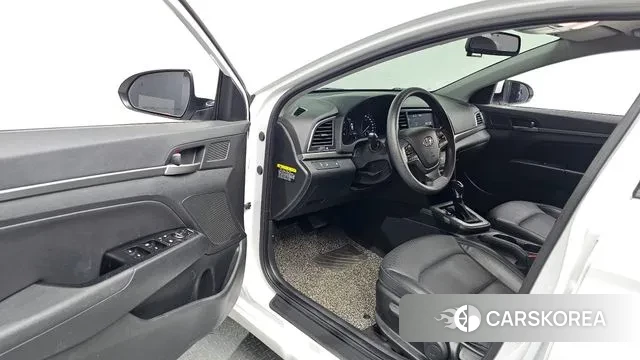 Hyundai Avante AD id 3429380 из Кореи 20