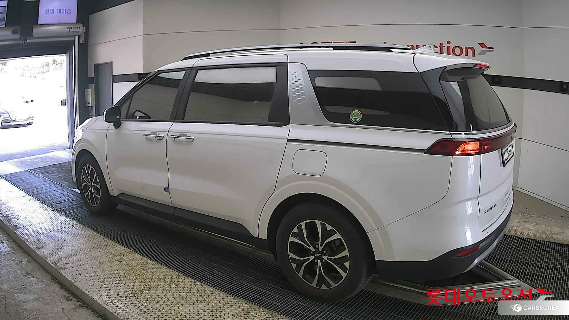 Kia Carnival id 4289627 из Кореи 37