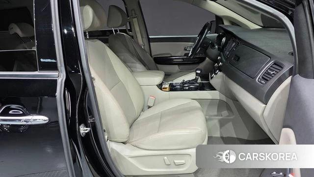 Kia The New Carnival id 3861021 из Кореи 20