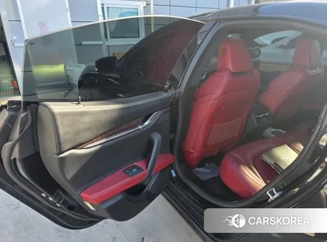 Maserati Ghibli id 3515346 из Кореи 12