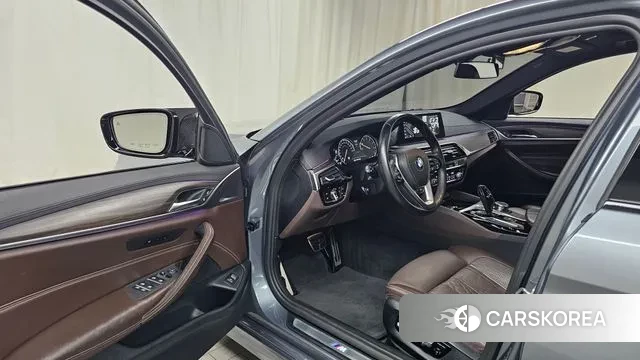 BMW 5 Series (G30) id 3029504 из Кореи 20