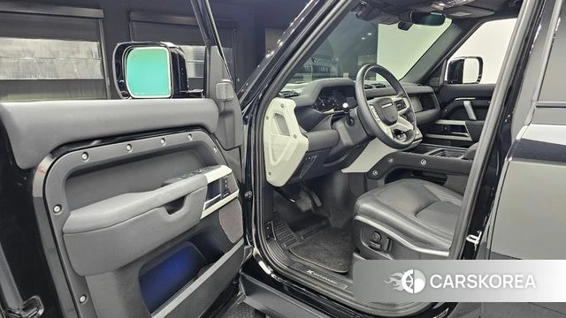 Land Rover Defender (L663) id 4591736 из Кореи 39