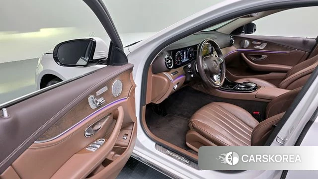 Mercedes-Benz E-Class W213 id 4246243 из Кореи 32