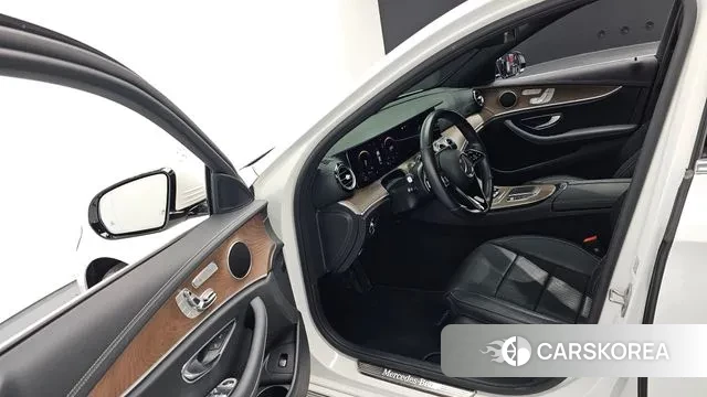 Mercedes-Benz E-Class W213 id 3472227 из Кореи 20