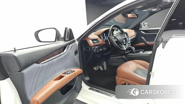 Maserati Ghibli id 4551453 из Кореи 20