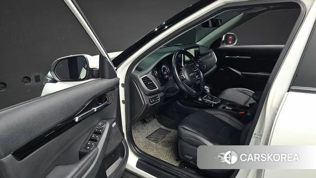 Kia Seltos id 4624696 из Кореи 33
