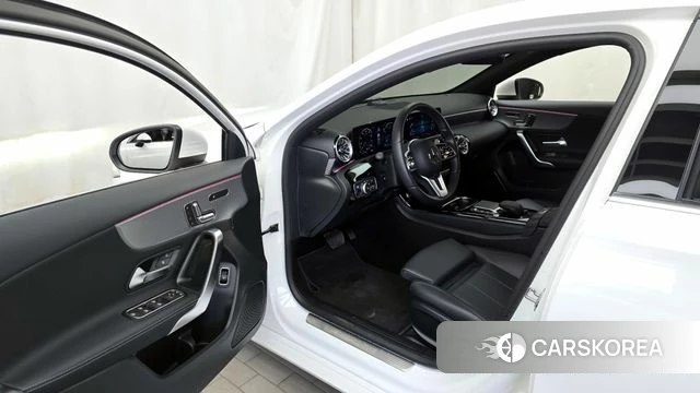 Mercedes-Benz A-Class W177 id 3811894 из Кореи 20