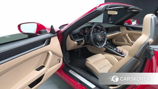 Porsche 911(992) id 4445901 из Кореи 32
