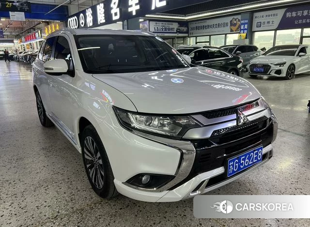 Mitsubishi  Outlander id 4207898 из Китая 22