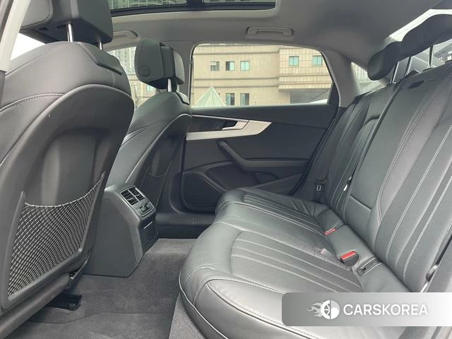 Audi A4L id 4342163 из Китая 30