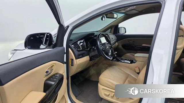 Kia The New Carnival id 4759891 из Кореи 20