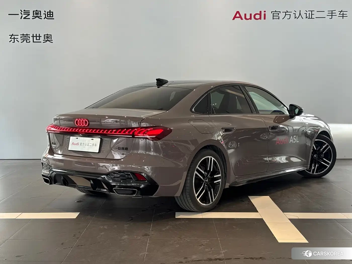 Audi A5L id 4548075 из Китая 16