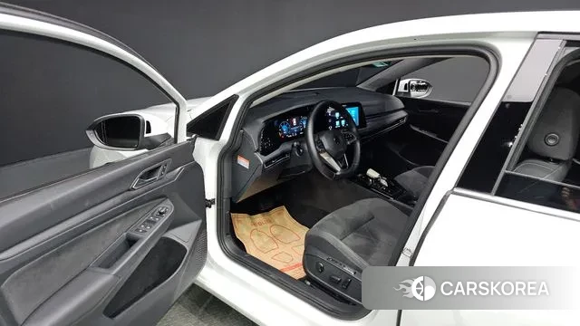 Volkswagen Golf 8th Generation id 2998153 из Кореи 20