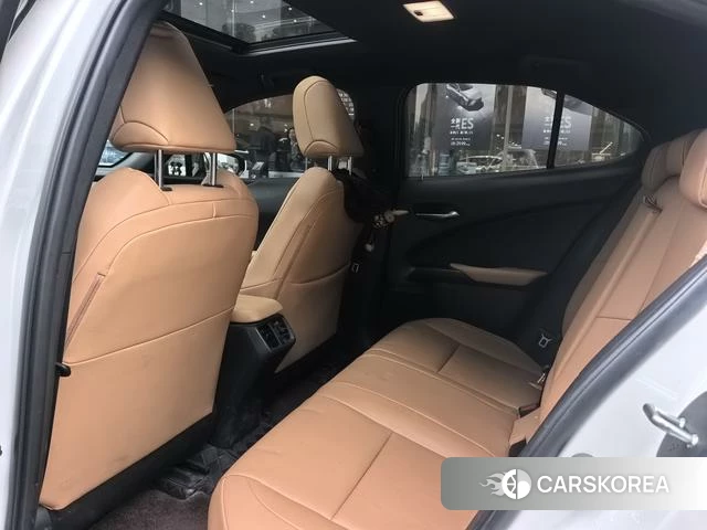 Lexus UX id 4262246 из Китая 17