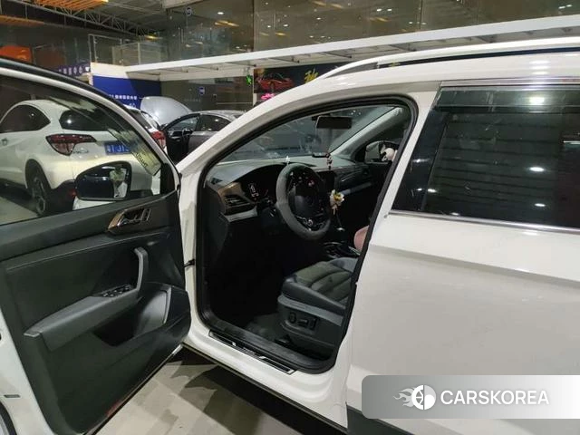Volkswagen Tuyue id 4207309 из Китая 11