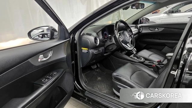 Kia Come New K3 id 4377991 из Кореи 30