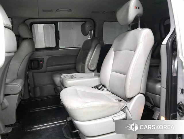 Hyundai The New Grand Starex id 4638298 из Кореи 19