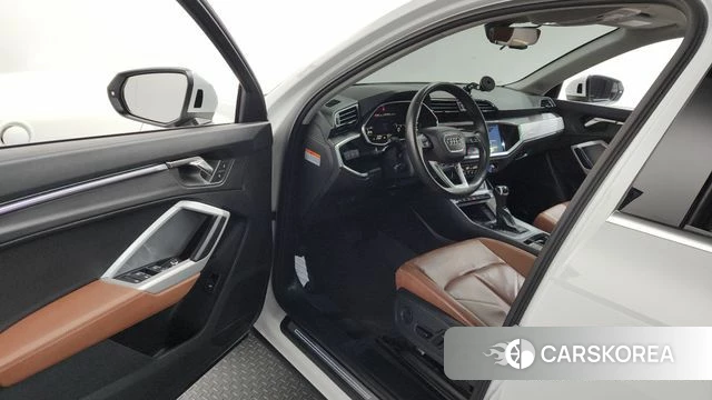 Audi Q3 (F3) id 4528465 из Кореи 34