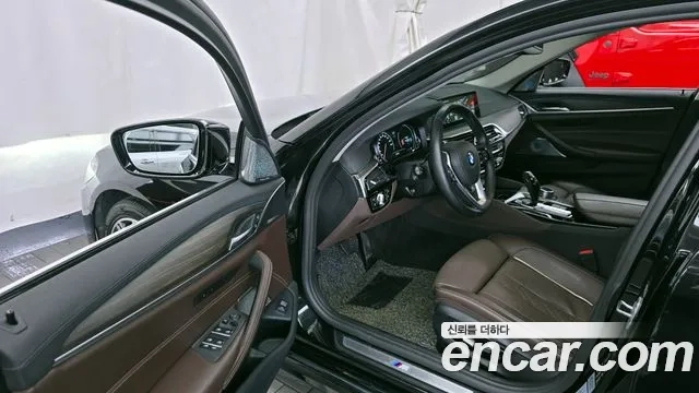 BMW 5 Series (G30) id 2956885 из Кореи 20