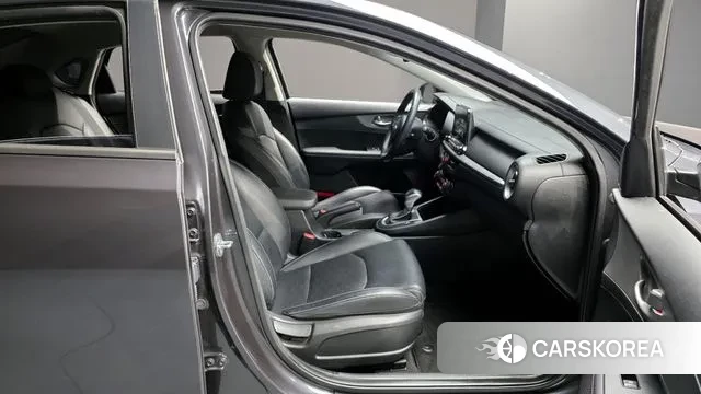 Kia Come New K3 id 3551731 из Кореи 20