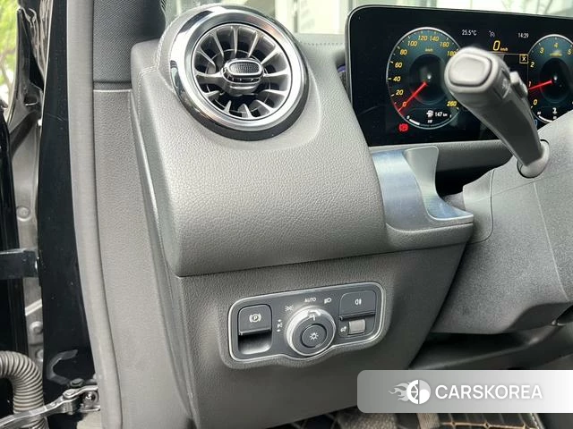 Mercedes-Benz GLB id 4299680 из Китая 29