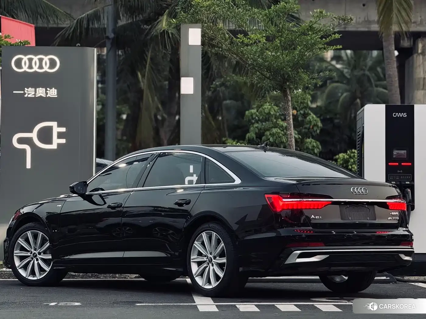 Audi A6L id 4548049 из Китая 19