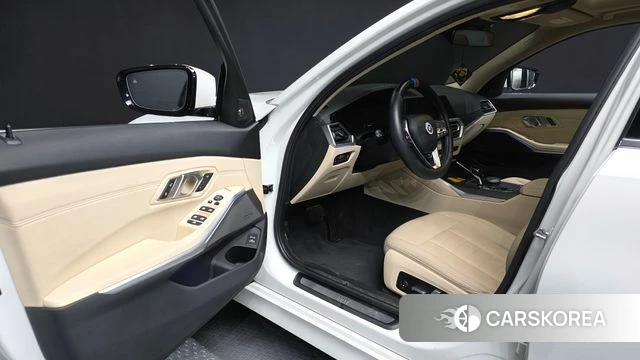 BMW 3 Series (G20) id 4573875 из Кореи 34