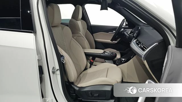 BMW X1 (U11) id 4565875 из Кореи 34