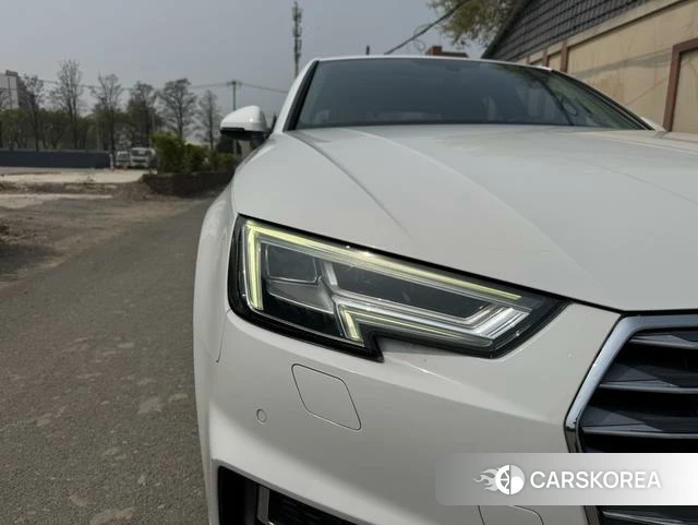 Audi A4L id 4253504 из Китая 29