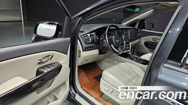 Kia The New Carnival id 2813607 из Кореи 20