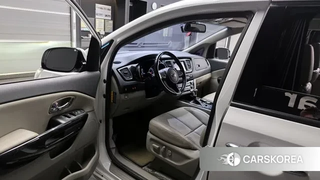 Kia The New Carnival id 3249136 из Кореи 20