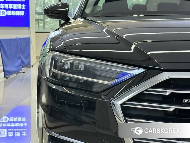 Audi A8 id 4387458 из Китая 17