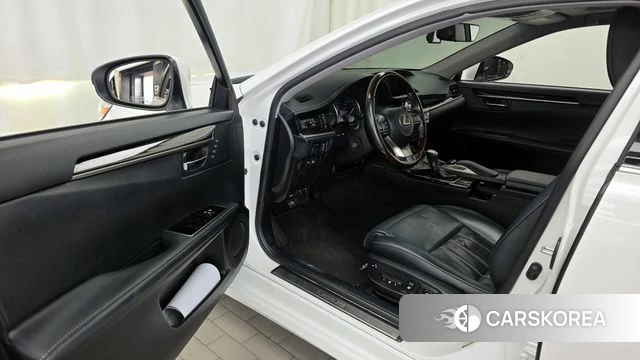 Lexus New ES300h id 4397811 из Кореи 31