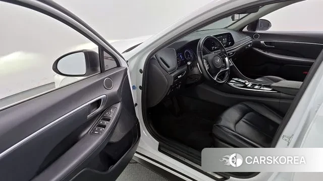 Hyundai Sonata (DN8) id 3778457 из Кореи 20