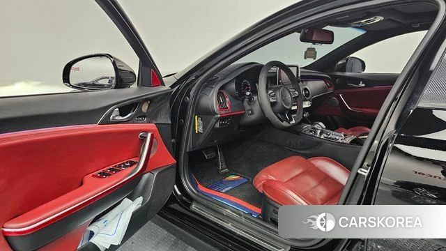 Kia Stinger id 3845677 из Кореи 20