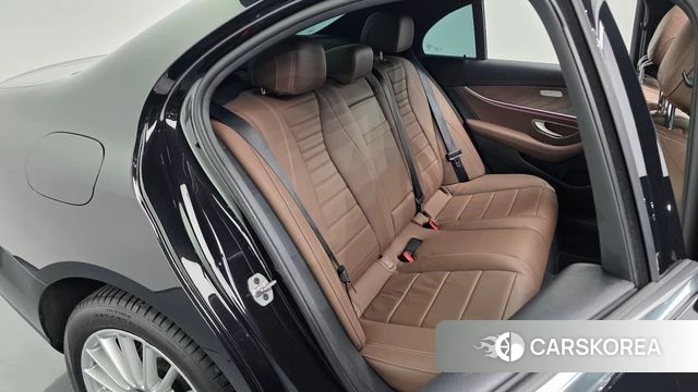 Mercedes-Benz E-Class W213 id 4608461 из Кореи 36