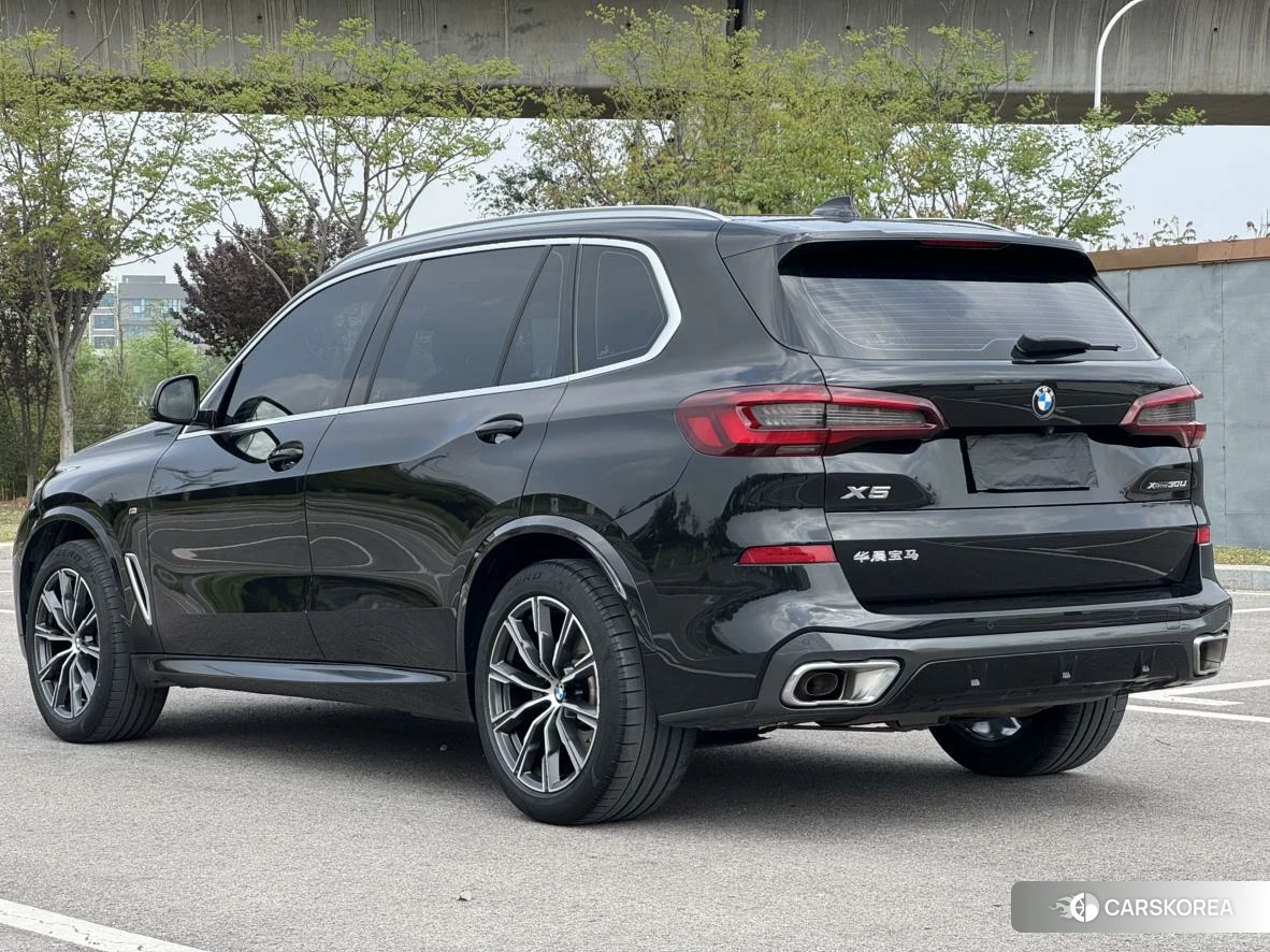 BMW X5 id 4486462 из Китая 18