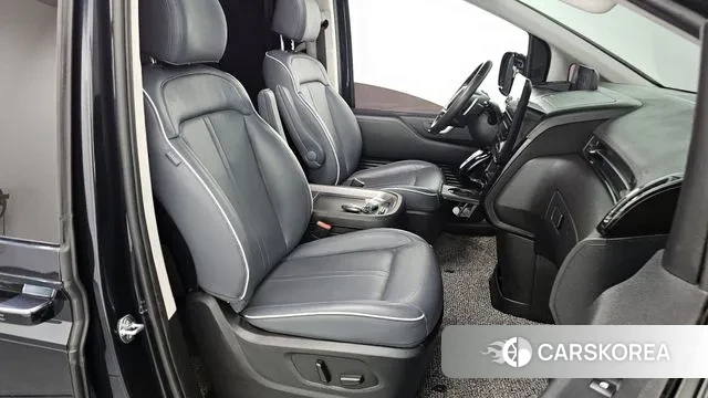 Hyundai Staria id 3716047 из Кореи 20