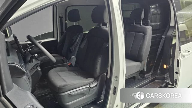 Hyundai Staria id 3818437 из Кореи 20