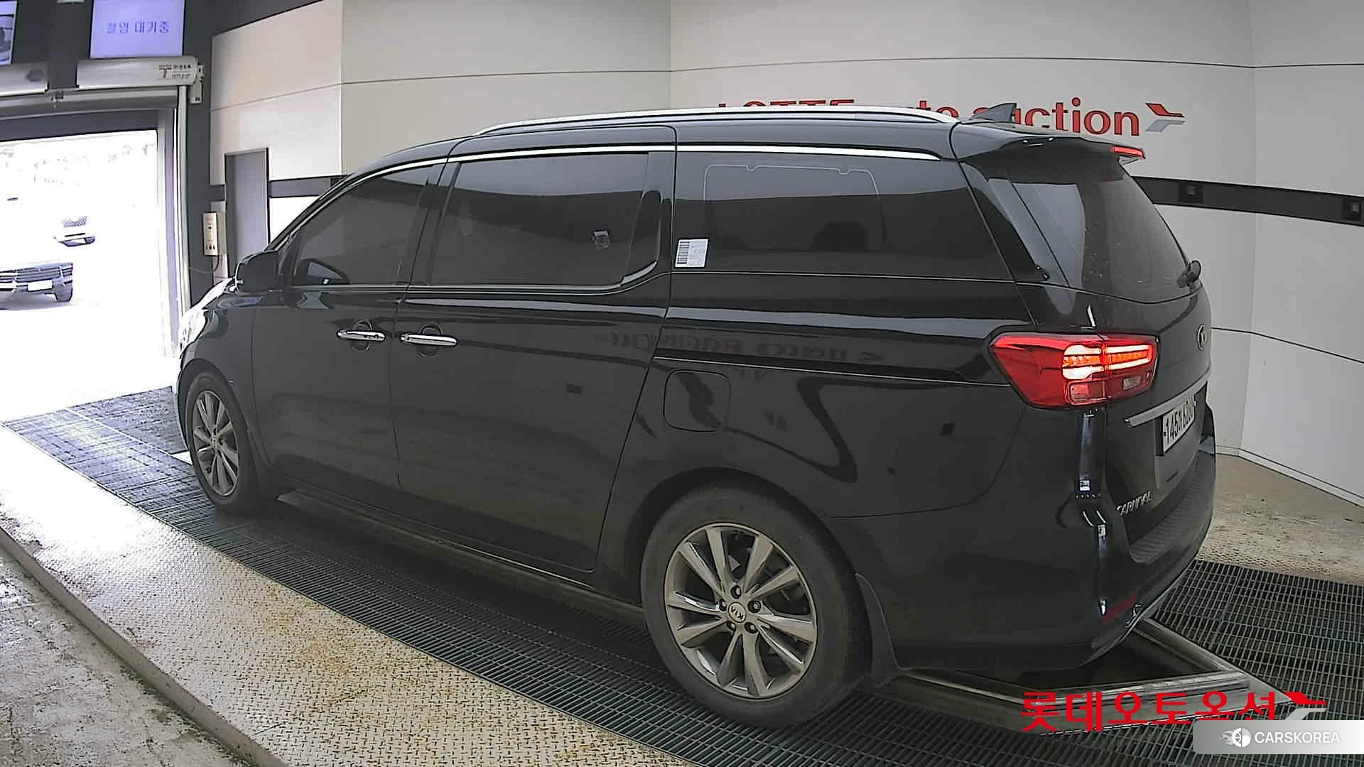 Kia Carnival id 4347383 из Кореи 38