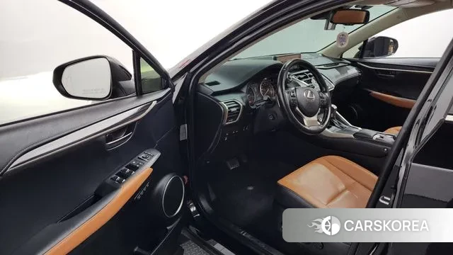 Lexus NX300h id 3736803 из Кореи 20