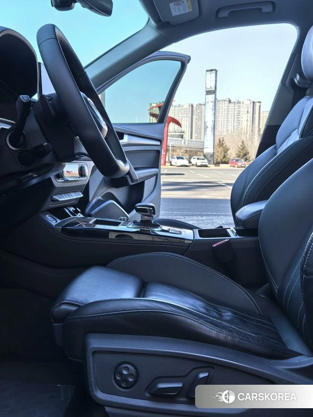Audi Q5L id 4215024 из Китая 15