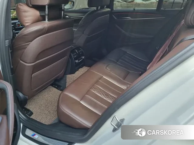 BMW 5 Series (G30) id 3536394 из Кореи 16