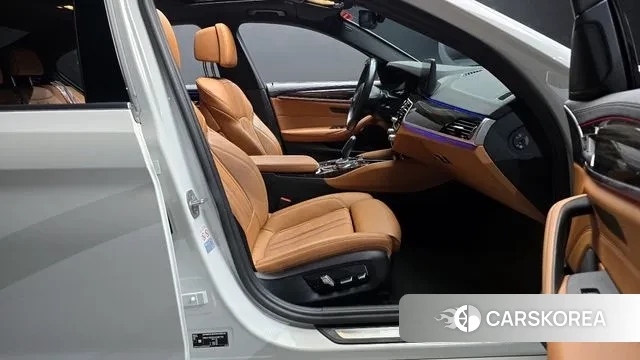 BMW 5 Series (G30) id 3054018 из Кореи 20