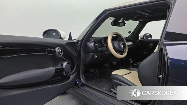 Mini Cooper id 4302674 из Кореи 31