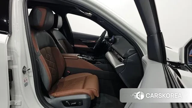 BMW 5 Series (G60) id 2925372 из Кореи 20