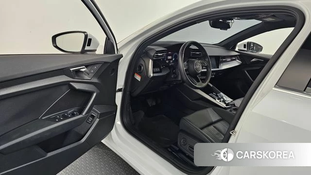 Audi A3 (8Y) id 4400889 из Кореи 31