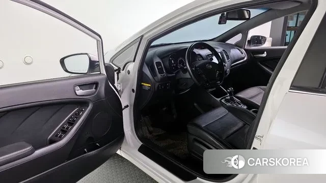 Kia The New K3 id 3050734 из Кореи 20